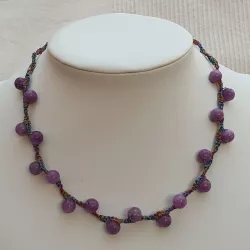 Collier sur fil lilas