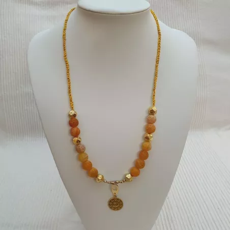 Collier sur fil "or"