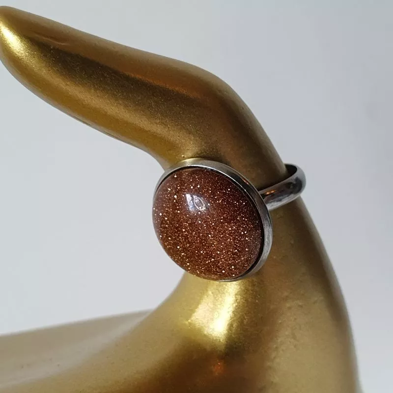 Bague Milet réglable, acier inoxydable argent, avec un beau cabochon en pierre naturelle pierre de soleil