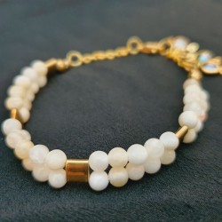 Bracelet en perle de pierres naturelles et acier inoxydable.