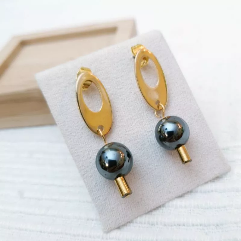 Boucles d'oreilles avec perles en hématite