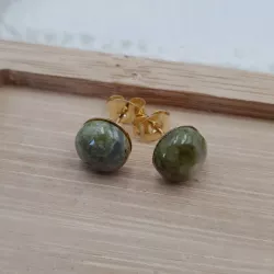 Boucles d'oreilles types clous avec pierres cabochons
ou n'hésitez pas à commander :) la pierre de votre choix.