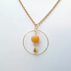 Collier avec pendant en agate