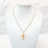 Collier avec pendant en agate