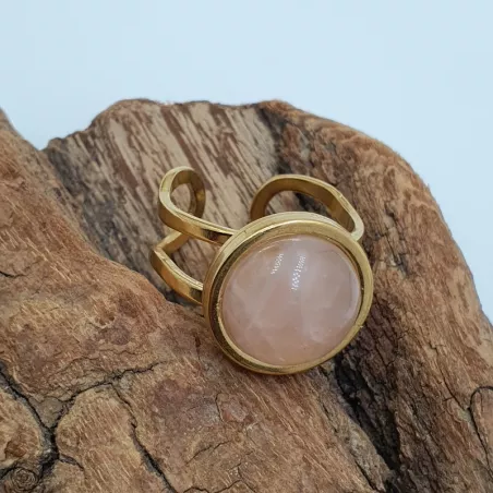 Bague Bellerose est en acier, inoxydable, doré, réglable, avec une pierre naturelle quartz