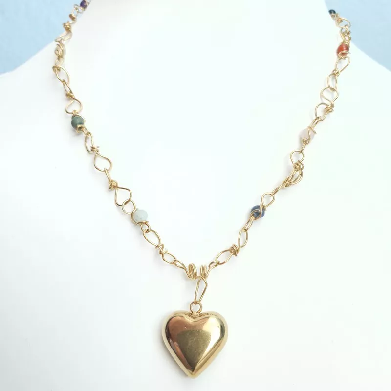 Modèle unique, création originale et pierres spéciales ! Entièrement fait main - made by B&C
Collier, en acier Modèle unique, création originale et pierres spéciales ! Entièrement fait main - made by B&C
Collier, en acier