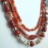 Collier 3 rangs avec des perles de pierres d'agates naturelles.
Modèle unique entièrement créé pour vous. Collectio