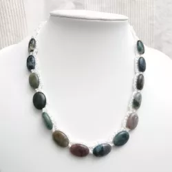 Collier fil crochet en agate indienne pierres plates avec perles de verre et fermoir reglable Bouly&Cailloux