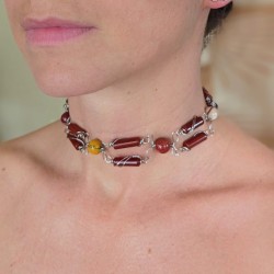 Le collier linum, tour de cou artisanal, agate rouge et calcédoine