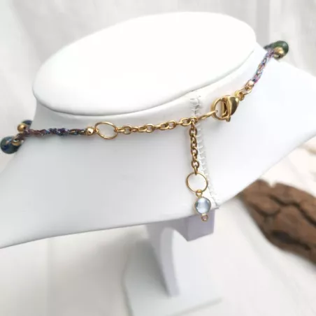 Collier fil crochet court avec pierres naturelles phoenix et breloques dorees Bouly&Cailloux