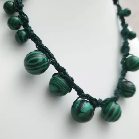 Collier en malachite verte crochet collection crochet avec fermoir reglable Bouly&Cailloux