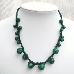 Collier en malachite verte crochet collection crochet avec fermoir reglable Bouly&Cailloux