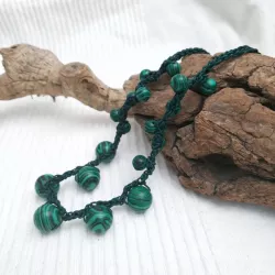 Collier en malachite verte crochet collection crochet avec fermoir reglable Bouly&Cailloux