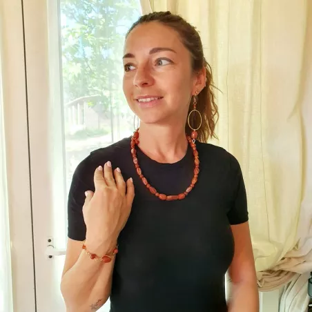 Boucles d'oreilles anneaux Urarti, en acier inoxydable doré et agates rouges naturelles