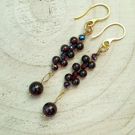 Boucles d'oreilles pendante Nono, fabriquée à la main, fil acier inoxydable doré ou argenté et pierres naturelles