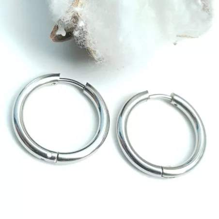 boucles d'oreilles créoles Tau en acier inoxydable argenté et tailles différentes au choix