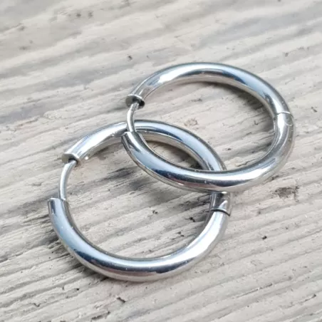 boucles d'oreilles créoles Tau en acier inoxydable argenté et tailles différentes au choix