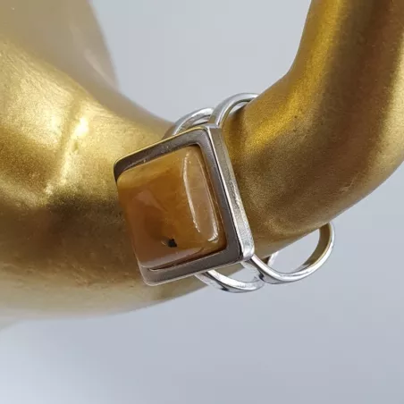 Bague Victoria en acier inoxydable doré et cabochon carré en aventurine jaune