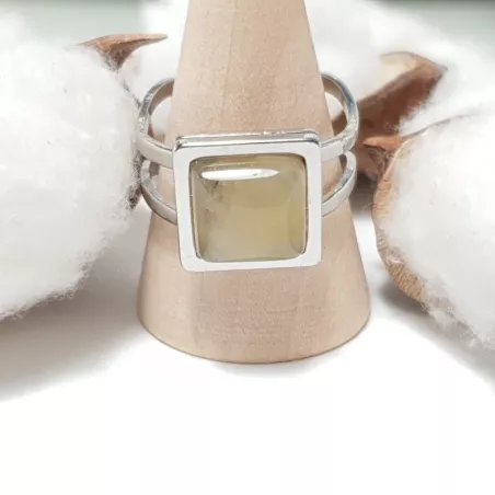 Bague Victoria en acier inoxydable doré et cabochon carré en agate