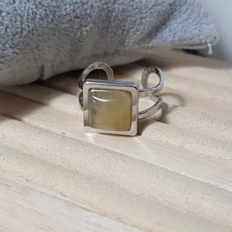 Bague Victoria en acier inoxydable doré et cabochon carré en agate