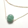 Collier double rang Felipa en acier inoxydable doré et un pendant en pierre naturelle aventurine