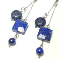 Boucles pendantes Lobelia avec des lapis-lazyli et acier inoxydable argenté