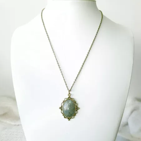 Collier avec pendentif ovale e labradorite couleur bronze