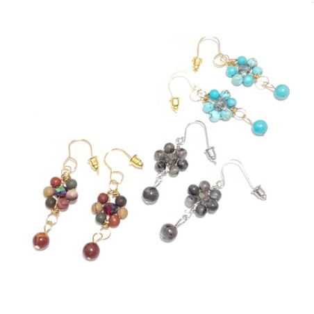 boucles d'oreilles pendantes Alysson pierres naturelles et acier inoxydable forme fleurs