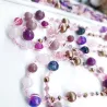 Collier crochet long Alhena avec perle de verre, bois et pierres naturelles rose
