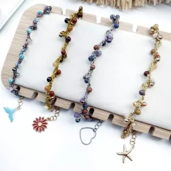 Bracelet de cheville Lola,, avec pierres naturelles, perle de verre et breloque en acier inoxydable