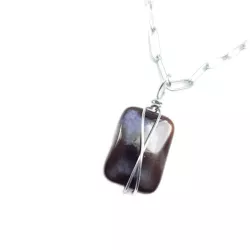 Collier Sierra en acier inoxydable argenté et une pierre naturelle agate en pendentif