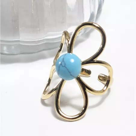 Bague fleur dorée avec pierre naturelle – Bouly&Cailloux