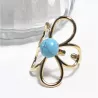Bague fleur dorée avec pierre naturelle – Bouly&Cailloux