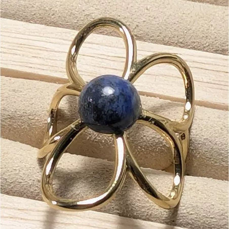 Bague fleur dorée avec pierre naturelle
