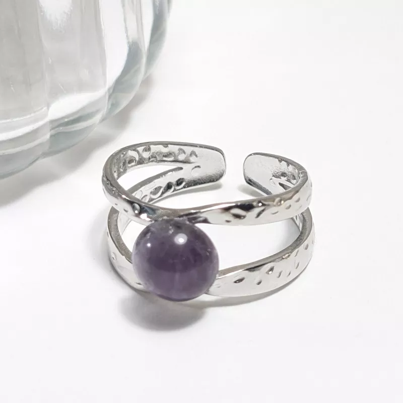 Bague Vibe réglable en acier inoxydable argenté et pierre naturelle – Bijou fait main Bague Vibe réglable en acier inoxydable argenté et pierre naturelle – Bijou fait main