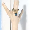 Bague Omega dorée avec pendentifs en pierres naturelles et perles de verre, style bohème