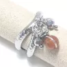 Bague Omega argentée avec pendentifs en pierres naturelles et perles de verre, style bohème