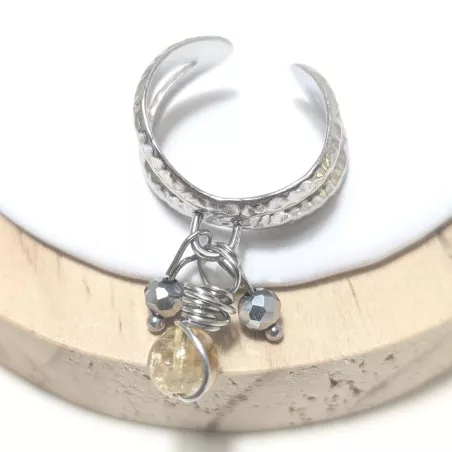 Bague Omega argentée avec pendentifs en pierres naturelles et perles de verre, style bohème