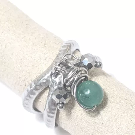 Bague Omega argentée avec pendentifs en pierres naturelles et perles de verre, style bohème