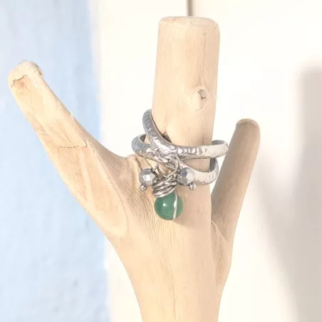 Bague Omega argentée avec pendentifs en pierres naturelles et perles de verre, style bohème