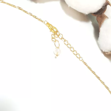 Collier pendentif Centauri avec perle rosée, acier doré