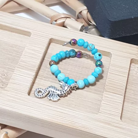 Marque-verre Ampélia avec pierres naturelles et pendentif – bijou fait main