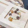 Marque-verre Ampélia avec pierres naturelles et pendentif – bijou fait main
