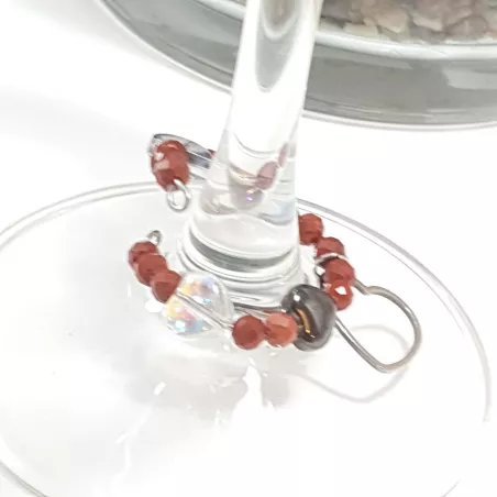 Marque-verre Ampélia avec pierres naturelles et pendentif – bijou fait main