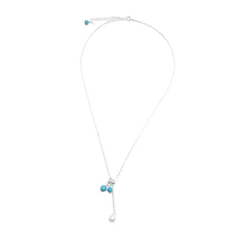 Le Collier Chiara est un collier pendentif réglable avec perle d'eau en argent