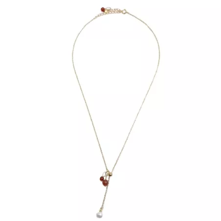 Le Collier Chiara est un collier pendentif réglable avec perle d'eau en plaqué-or
