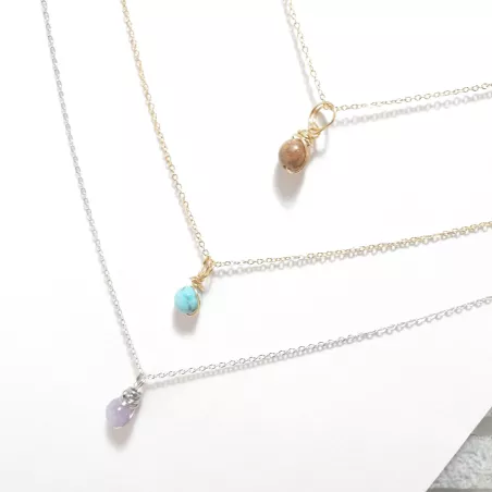 Collier pendentif Omega en pierre naturelle et acier inoxydable argenté ou doré
