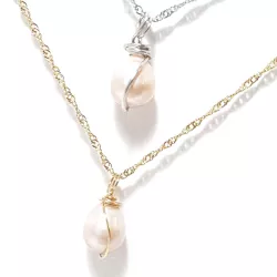 Collier pendentif Centauri avec perle rosée, acier doré et argenté