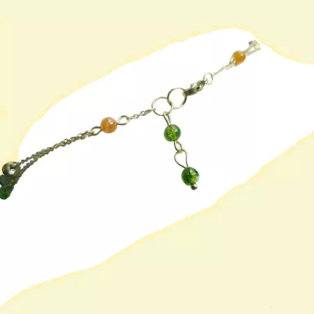 Collier Tircis double rang en pierres naturelles avec pendentif papillon