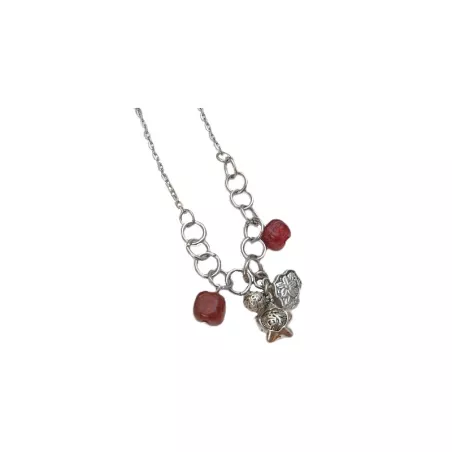 Collier moderne en acier inoxydable argent avec agates cubiques rouge et verte  Bouly&Cailloux